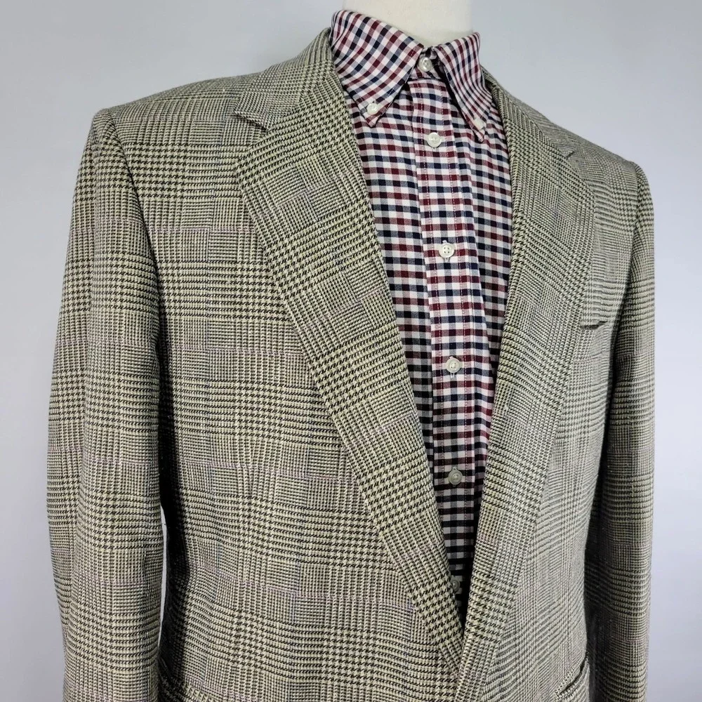 Haggar Men's Sport Coat‎ Blazer Two Button Multi Color Plaid Size 46L